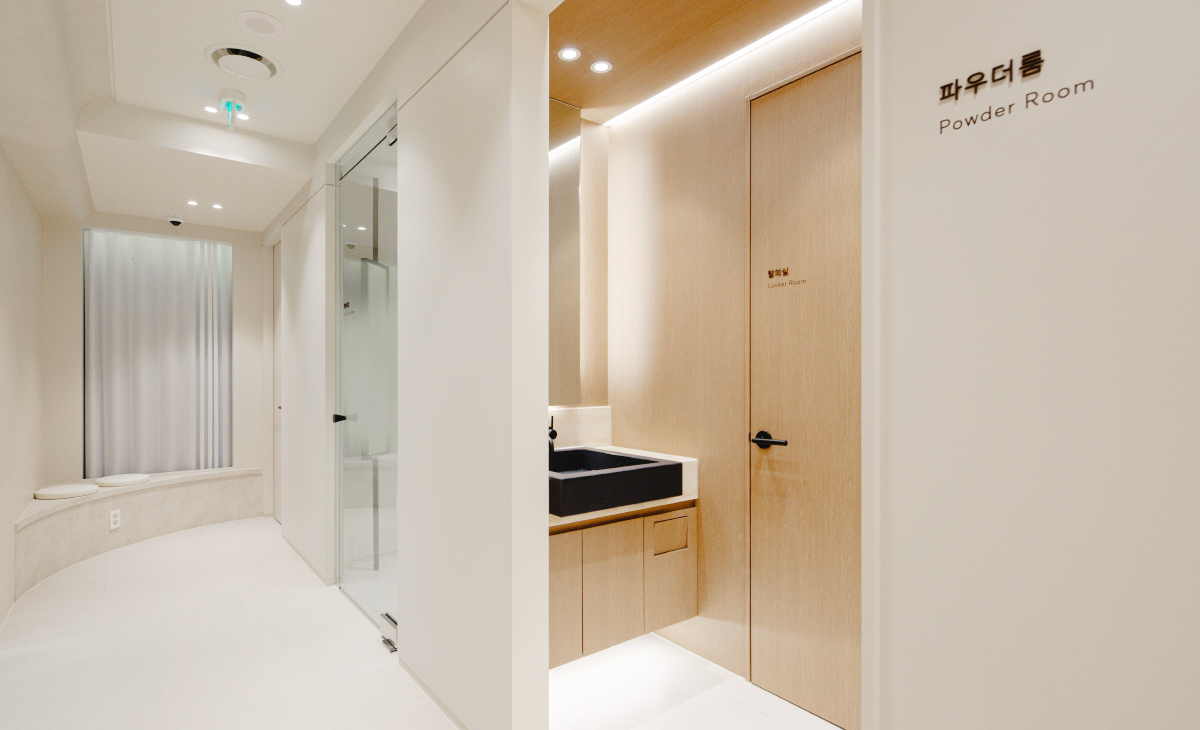 강남서연성형외과 photo 5