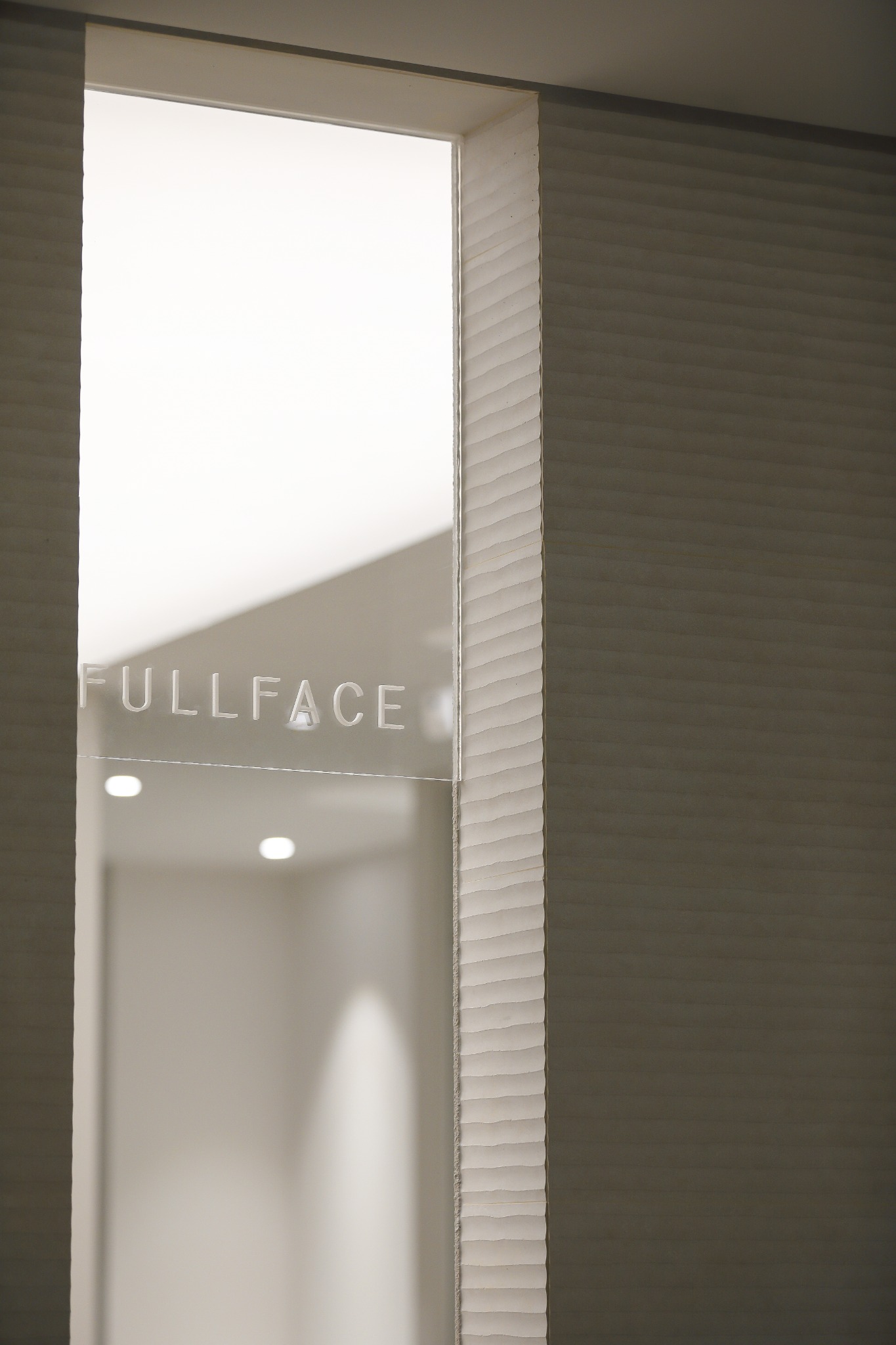 Full Face Clinic thumb 3