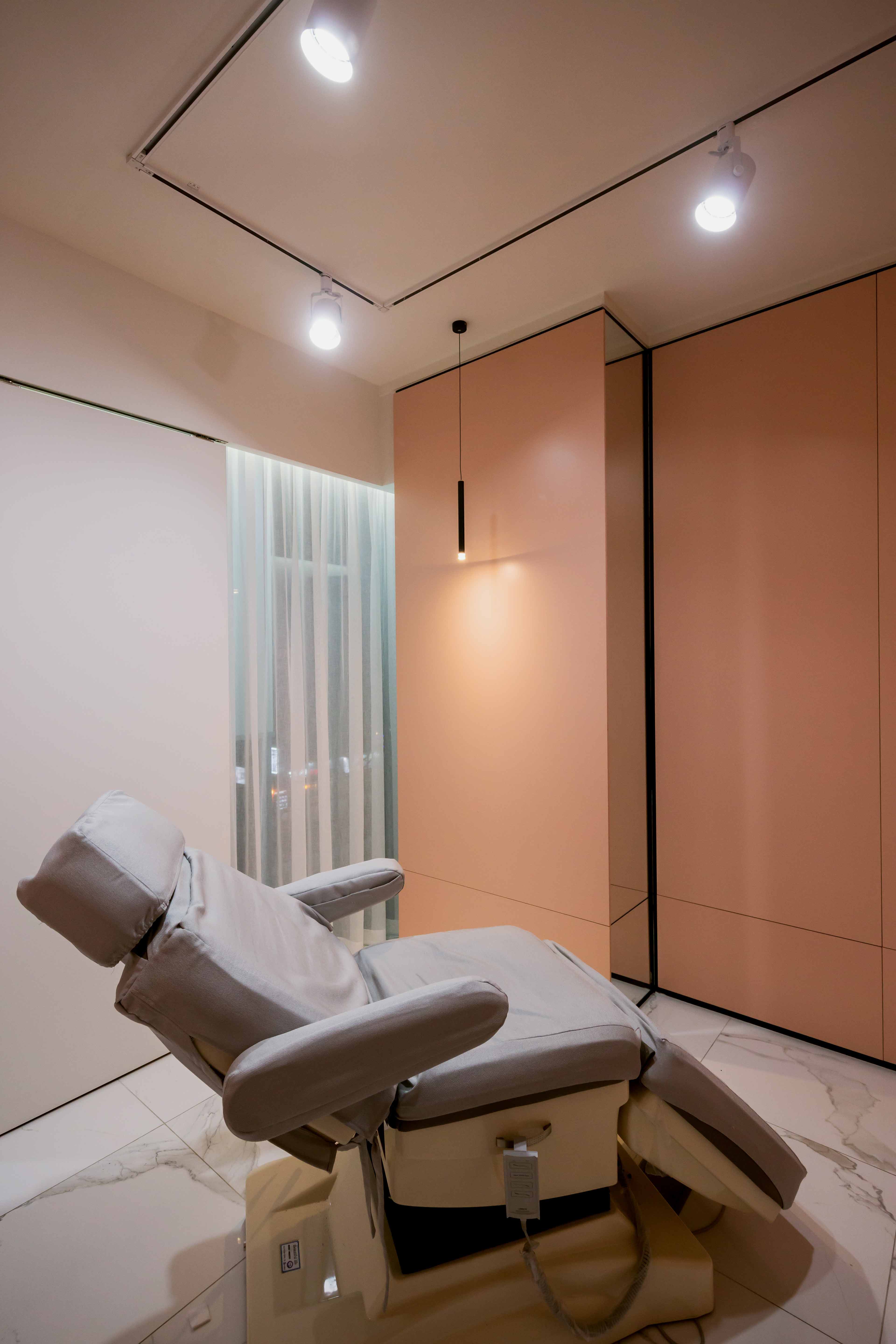 KLEAM Clinic Hongdae thumb 2